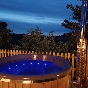 Norwell View Farm Glamping With Hot Tubs , Bath United Kingdom